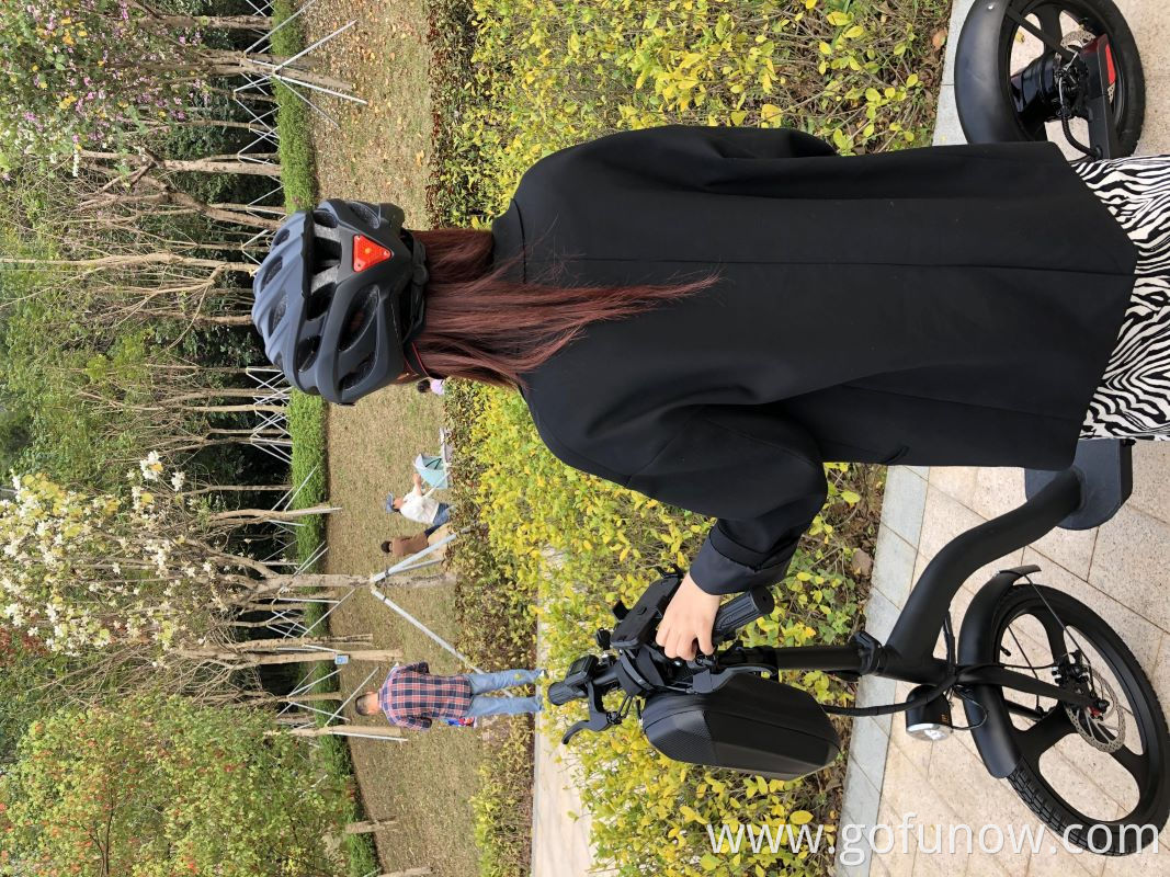 Smart LED Warning light Riding Helmet Electric Scooter and Other bike bicycle Or Motorcycles accessories G-FUN